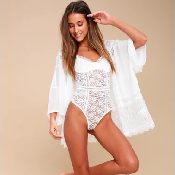 Sweet Nothings White Sheer Lace Kimono Top - Picture 3 of 5